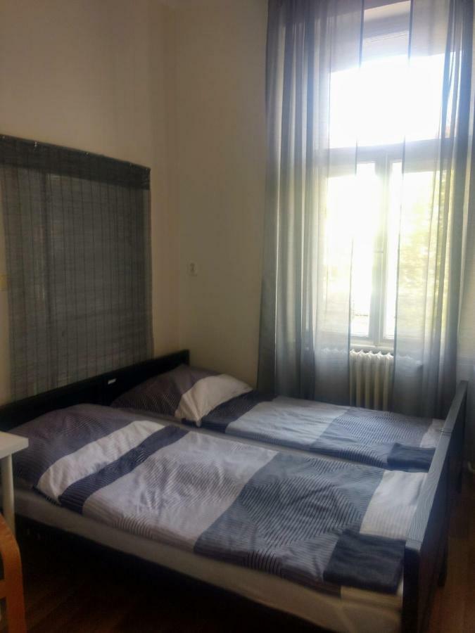 Irmas Hostel Prága Kültér fotó